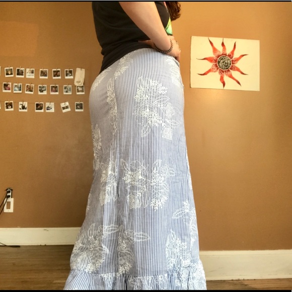 JOE FRESH NWOT pinstripe maxi skirt W/ruffle - Picture 9 of 10